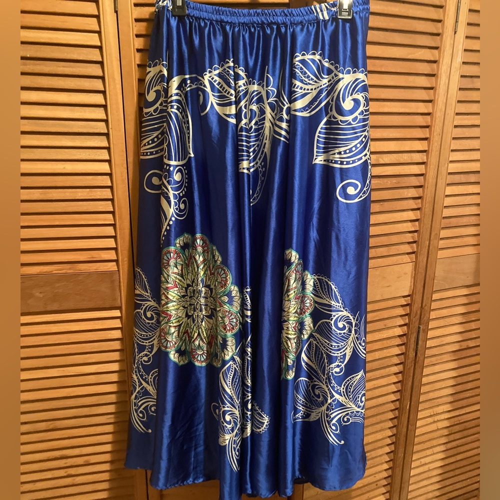 Truly 4 You Colorful Blue Floral Design Maxi Skirt